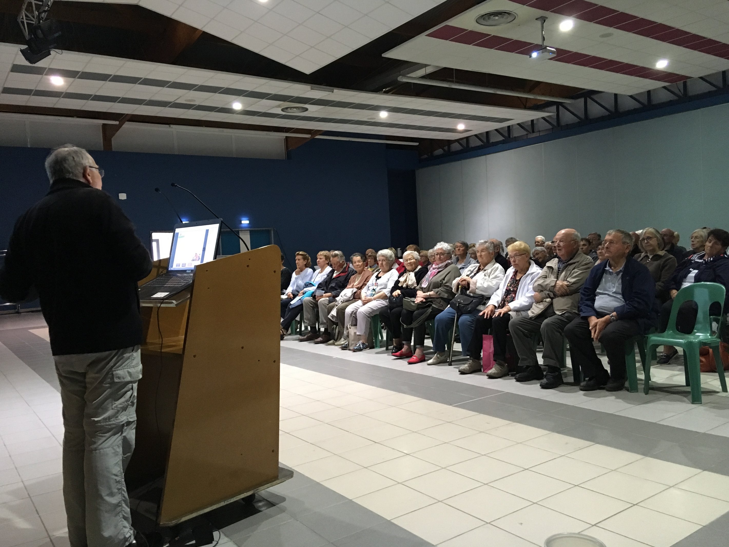 LA CONDUITE AUTOMOBILE DES SENIORS